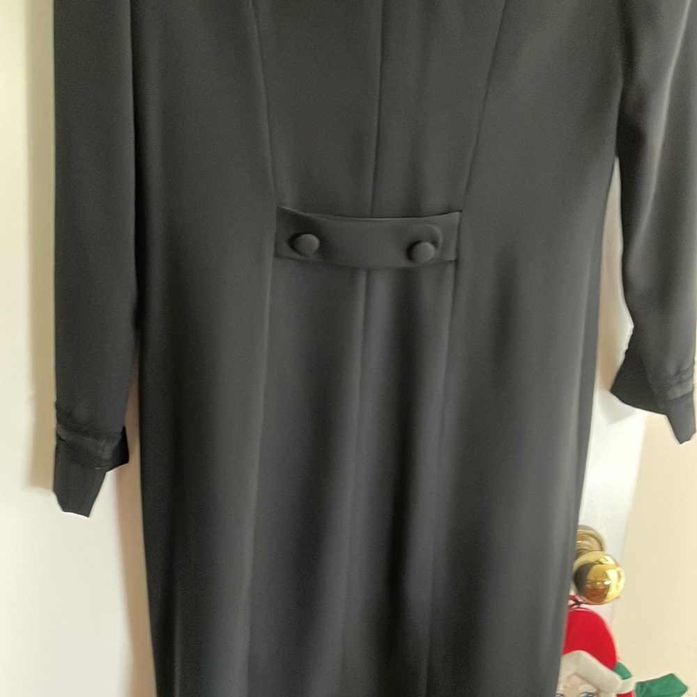 Classic black coat dress. Fully lined - Picture 5 of 6